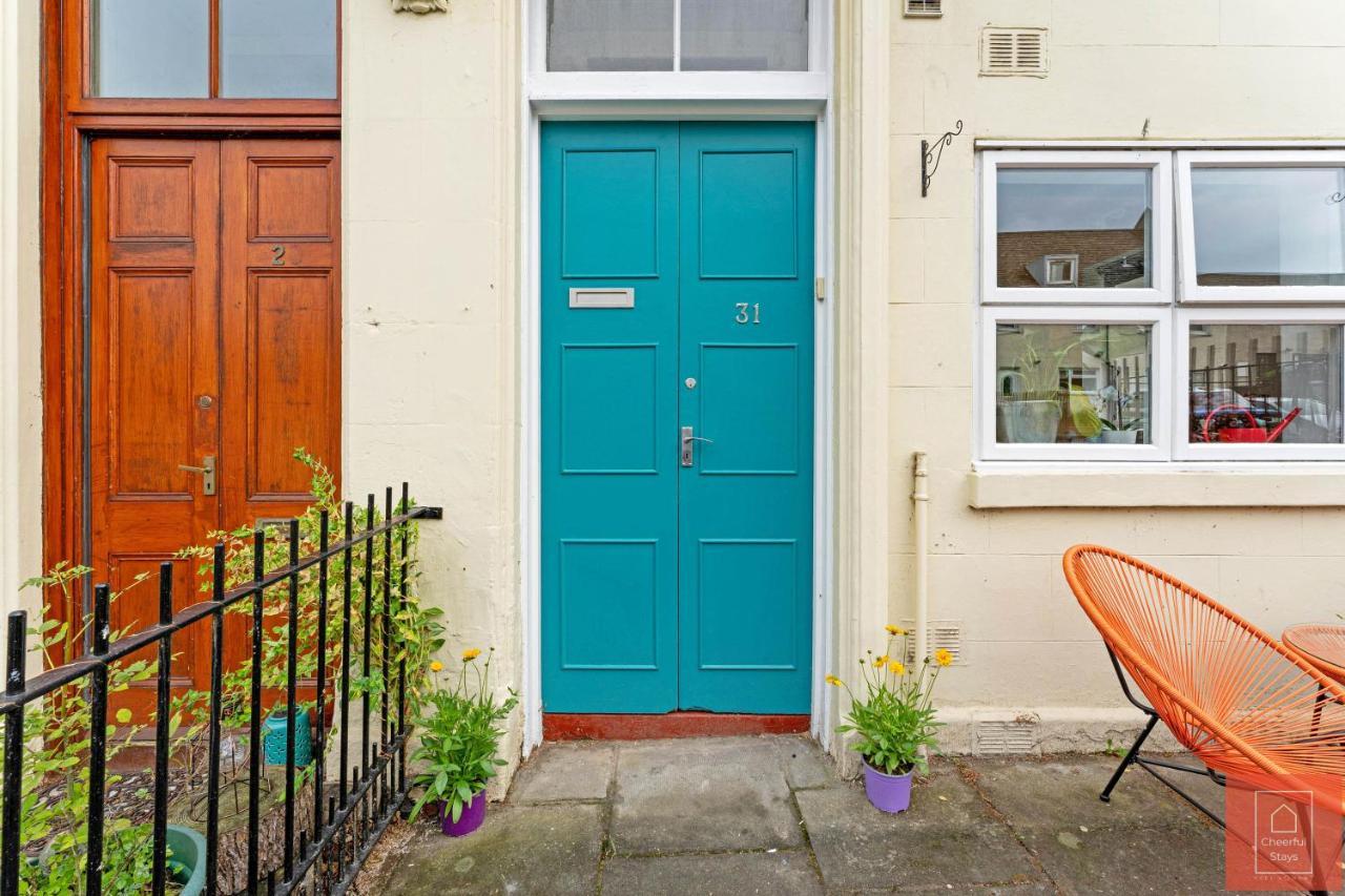 Cheerful Stays: Spacious Flat In Vibrant Leith Edinburgh Eksteriør billede