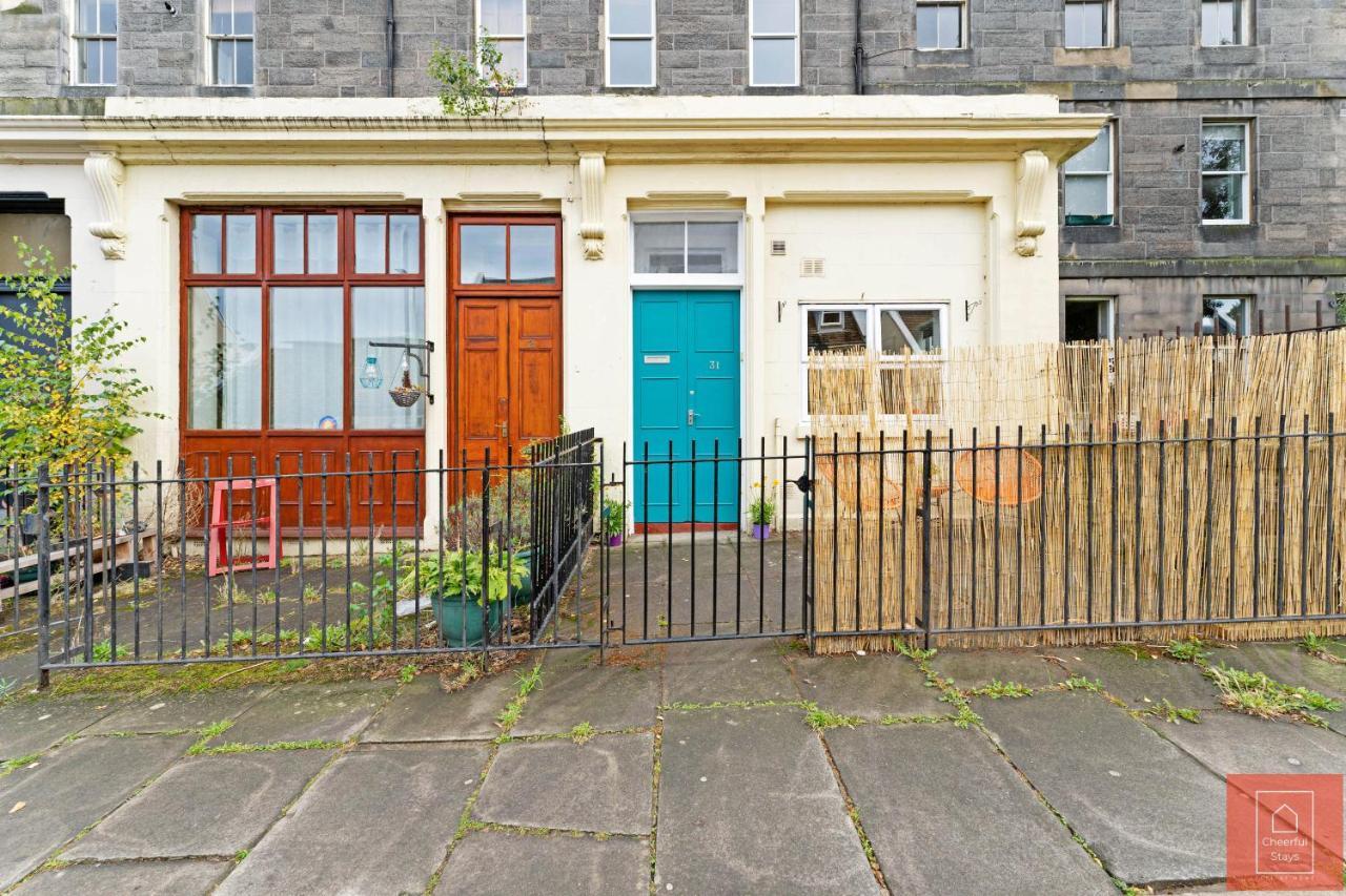 Cheerful Stays: Spacious Flat In Vibrant Leith Edinburgh Eksteriør billede